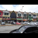 Eine typische Straßenfront in Kuantan